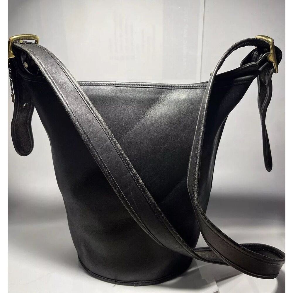 Vintage Coach Bag Helen Legacy Black Leather Bucket Crossbody Shoulder Bag 9953